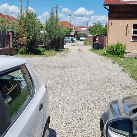 Lend In The Garden Apartament